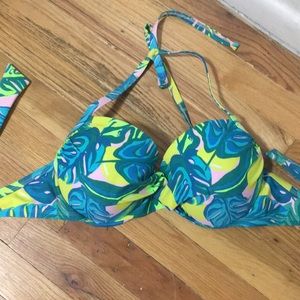 Never worn Bikini top